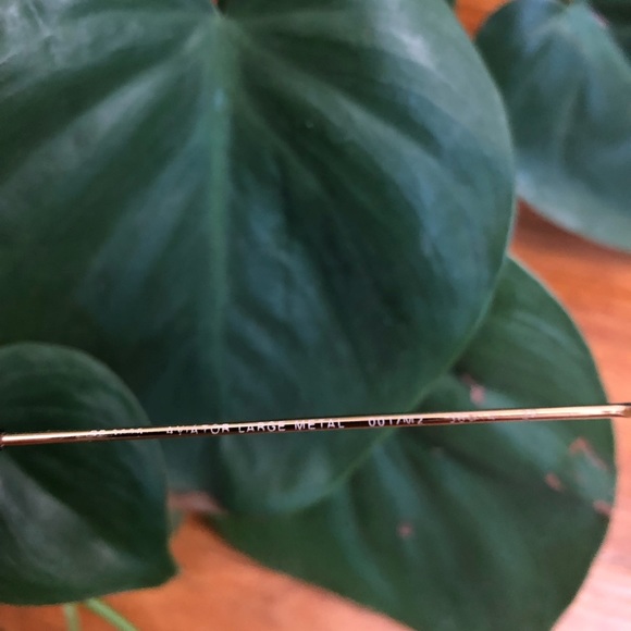 Ray Ban polarized aviator sunglasses - Picture 5 of 6